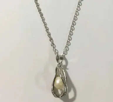 Natural Pearl Necklace w/Oyster Pendant